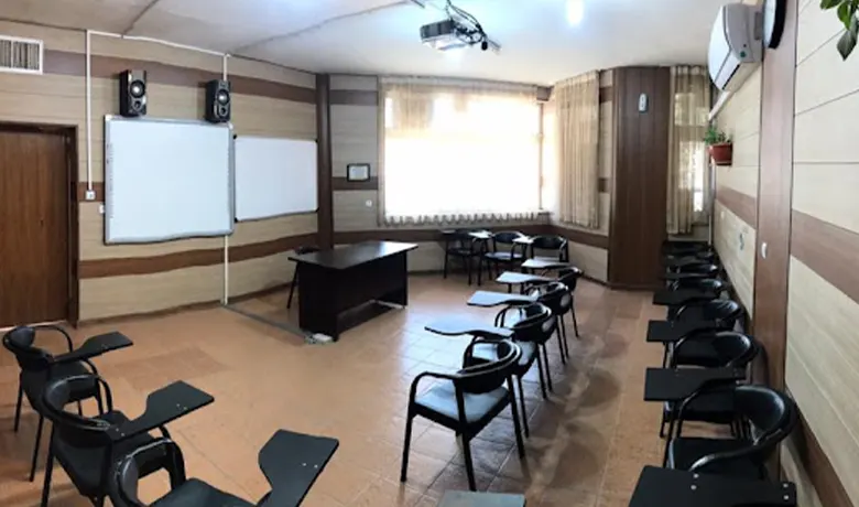 آموزشگاه زبان فرانسه شیراز 