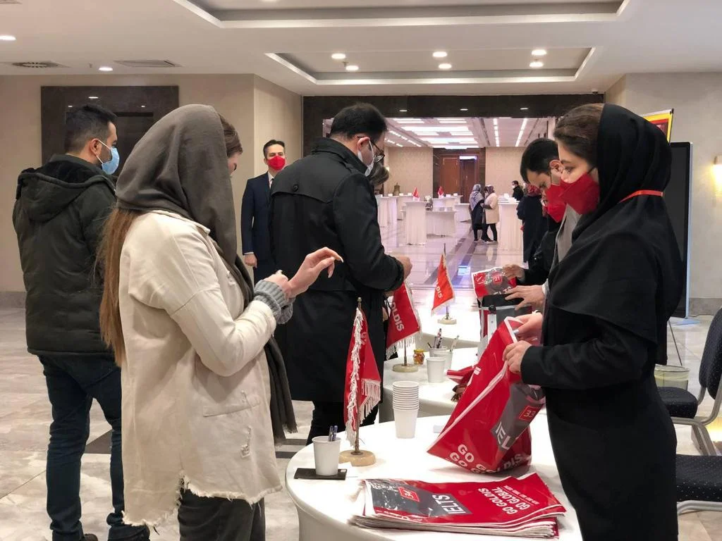 آموزشگاه زبان اسپانیایی گلدیس تبریز 